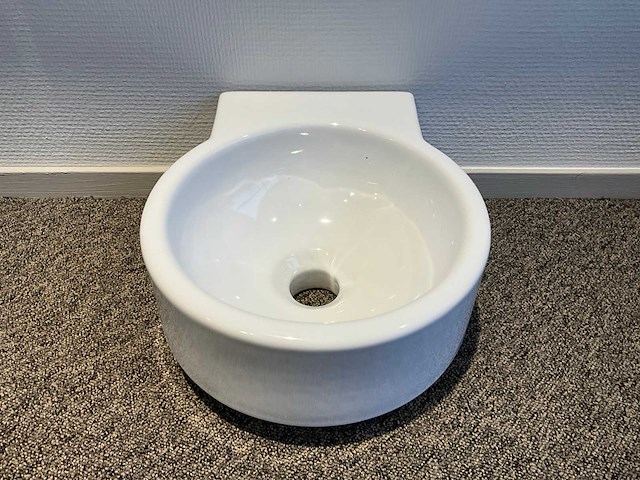 Flaminia - fontein - afbeelding 1 van  4