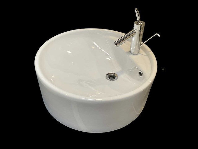 Flaminia wastafel met axor starck kraan 53x56cm - afbeelding 1 van  4