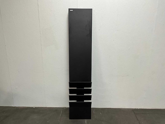 Flaps - fla170.35bk01 - designradiator 170 x 35 cm - afbeelding 1 van  9