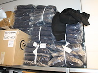 Fleecejassen gevoerd met capuchon en reclameopdruk. ca. 90 stuks blauw en zwart met afritsbare capuchon. - afbeelding 1 van  4