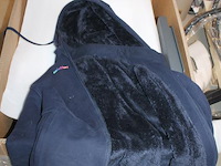 Fleecejassen gevoerd met capuchon en reclameopdruk. ca. 90 stuks blauw en zwart met afritsbare capuchon. - afbeelding 4 van  4