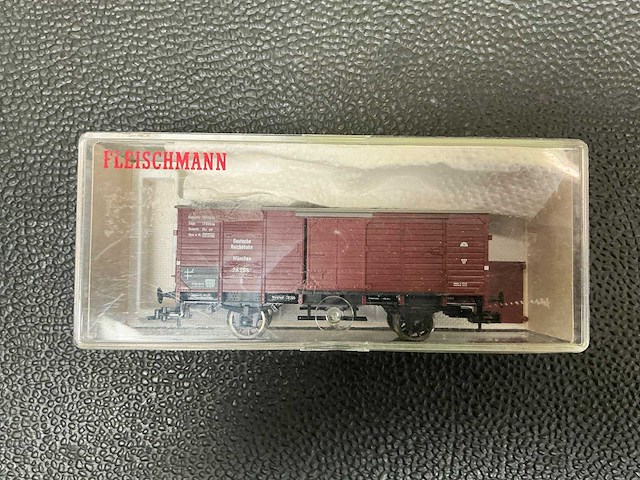 Fleischmann 5051 / 5066 / 5357 / 5876 / 5332 / 5892 / 5766 / 5347 / 5361 / 5054 modeltrein wagon (10x) - afbeelding 1 van  2