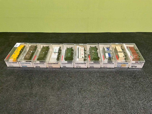 Fleischmann 5051 / 5066 / 5357 / 5876 / 5332 / 5892 / 5766 / 5347 / 5361 / 5054 modeltrein wagon (10x) - afbeelding 2 van  2