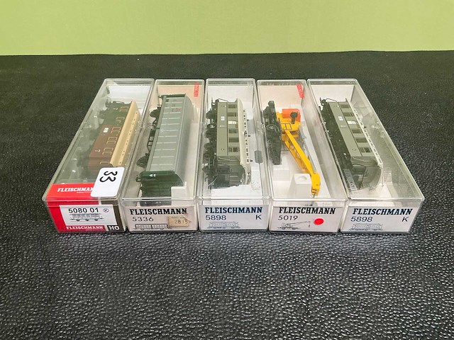 Fleischmann 5080 / 5898 / 2x 5336 / 5019 modeltrein wagon (5x) - afbeelding 8 van  8