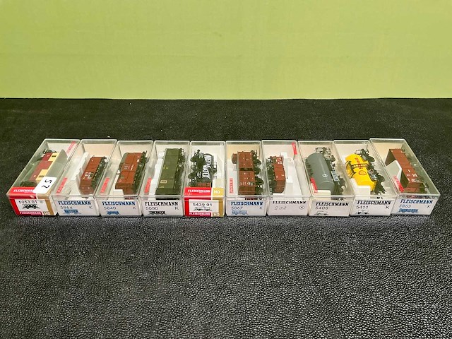 Fleischmann 5863 / 5202 / 5439 / 5840 / 5053 / 5411 / 5408 / 5676 / 5090 / 5864 modeltrein wagon (10x) - afbeelding 5 van  13