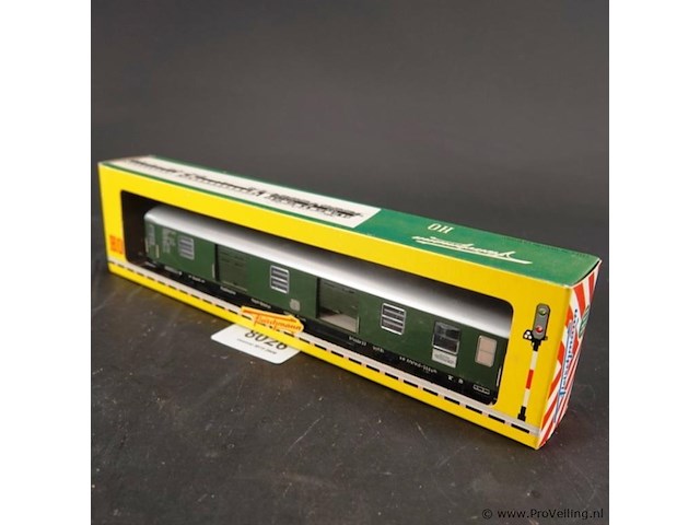 Fleischmann bagagerijtuig (packwagen pw4üm) van de deutsche bundesbahn (db) modelnr: 1504 - afbeelding 1 van  3
