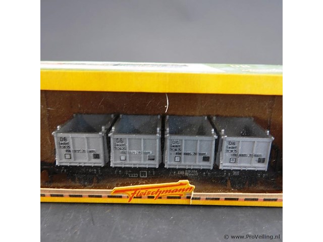 Fleischmann draagwagen van de deutsche bahn (db), beladen met vier open 'von haus zu haus' containers - afbeelding 2 van  3