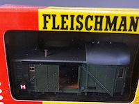 Fleischmann goederentrein-begeleidingswagen (bagagewagen) van de duitse spoorwegen (db) - afbeelding 2 van  3