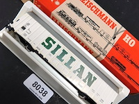 Fleischmann goederenwagon met "sillan" bedrukking. modelnr: 1477 - afbeelding 3 van  5