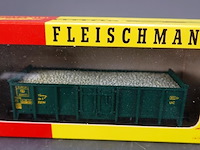 Fleischmann open goederenwagon (tombereau) in het groen met ballastlading - afbeelding 2 van  3