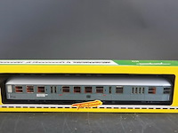 Fleischmann personenrijtuig (1e/2e klasse) van het type 'silberling' van de duitse spoorwegen (db) - afbeelding 2 van  3