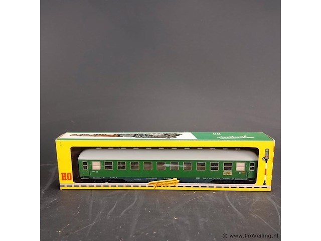 Fleischmann personenrijtuig van de deutsche bundesbahn (db). modelnr: 1510 - afbeelding 2 van  3