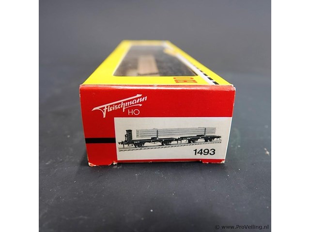 Fleischmann spooremmer/goederenwagon beladen met een houten lading - afbeelding 3 van  3