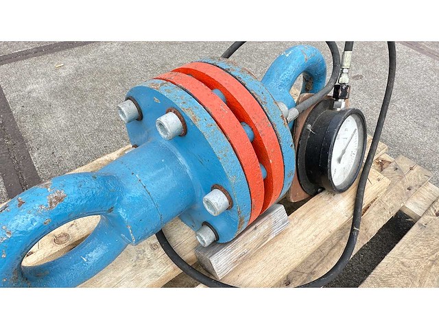 Flens hijsapparaat 10 ton met drukmeter - afbeelding 3 van  3