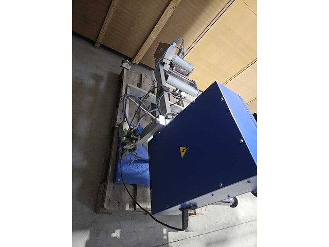 Fles etiketteer machine, etipack, junior, blauw, 2009 - afbeelding 4 van  4