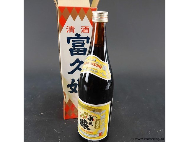 Fles fukumusume japanse sake - afbeelding 2 van  5