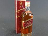 Fles johnnie walker red label old scotch whisky - afbeelding 1 van  5