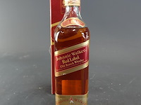 Fles johnnie walker red label old scotch whisky - afbeelding 2 van  5