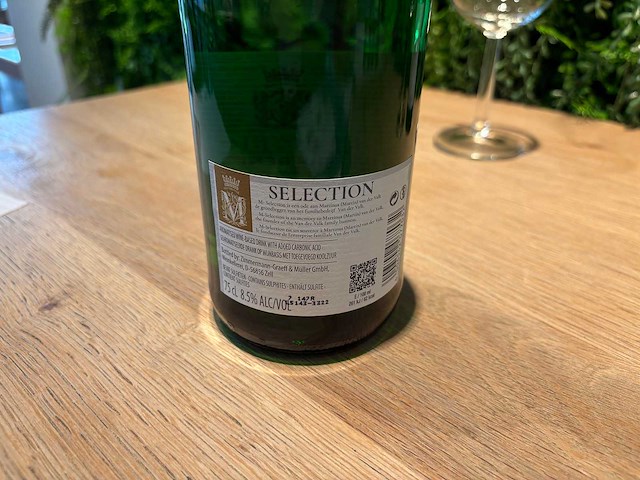 Fles mousserende wijn (8x) - afbeelding 2 van  2