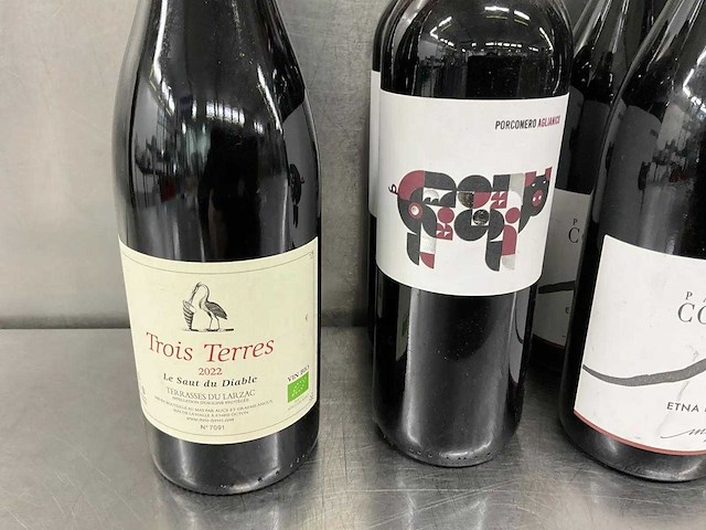 Fles rode wijn (8x) - afbeelding 2 van  3