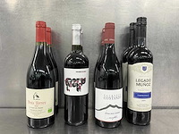 Fles rode wijn (8x) - afbeelding 1 van  3