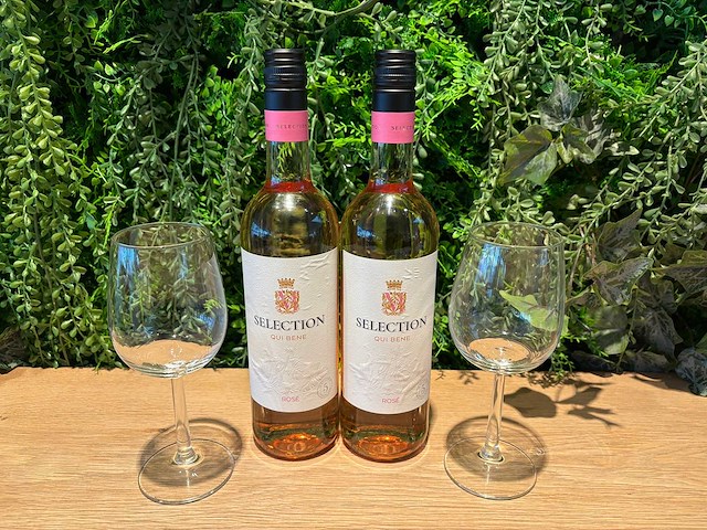 Fles rose wijn (11x) - afbeelding 1 van  2