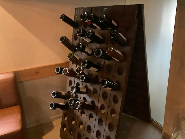 Fles wijn (23x) - afbeelding 1 van  3