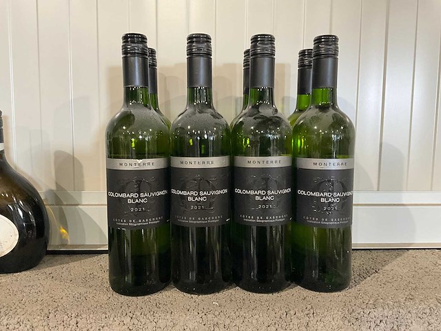 Fles wijn (9x) - afbeelding 1 van  1