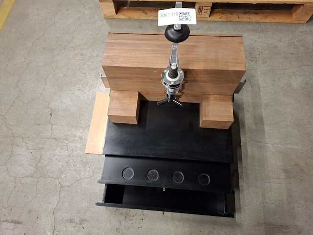 Flesdispencer t.b.v. proeverij 'hooghoudt' - afbeelding 3 van  5