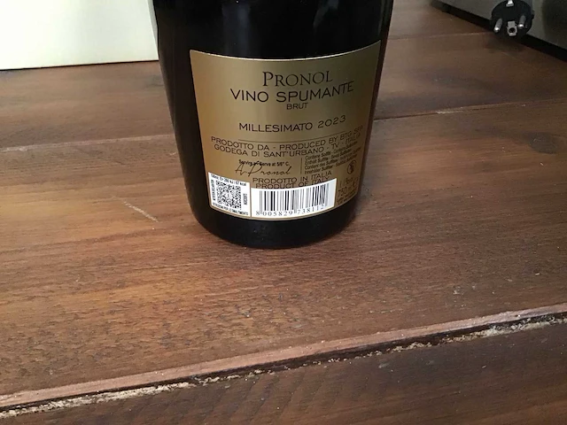 Flessen sparkling italiaanse wijn (8x) - afbeelding 3 van  3