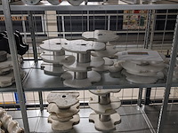 Flessen vul-en sluit machine, cobert / bertolaso, olympia 16 / sigma 103, 1991 / 1990 - afbeelding 19 van  35