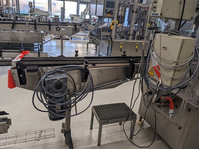 Flessen vul-en sluit machine, cobert / bertolaso, olympia 16 / sigma 103, 1991 / 1990 - afbeelding 33 van  35