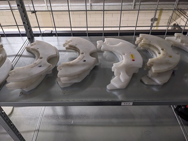 Flessen vul-en sluit machine, cobert / bertolaso, olympia 16 / sigma 103, 1991 / 1990 - afbeelding 22 van  35