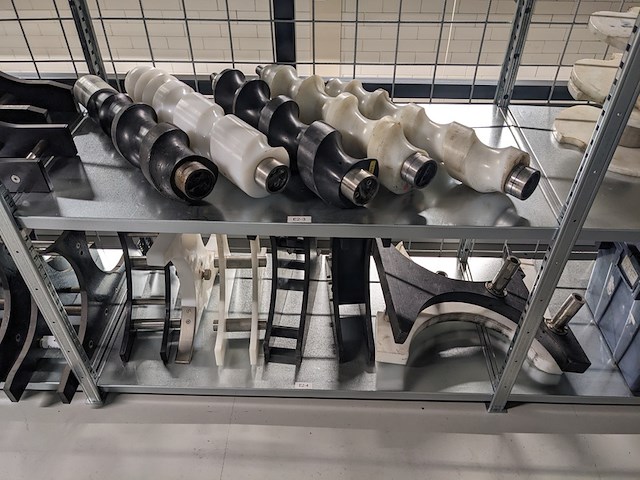 Flessen vul-en sluit machine, cobert / bertolaso, olympia 16 / sigma 103, 1991 / 1990 - afbeelding 27 van  35