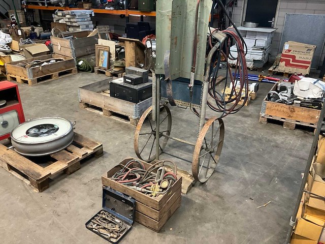 Flessenkar met snijbrander set - afbeelding 1 van  8