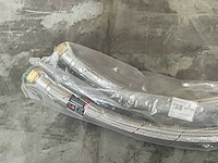 Flexibele aansluitslang 3/4" – 2" met rvs omvlechting (2x) - afbeelding 2 van  6