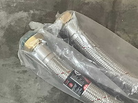 Flexibele aansluitslang 3/4" – 2" met rvs omvlechting (2x) - afbeelding 3 van  6