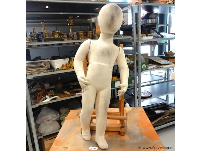 Flexibele en verstelbare stoffen kinderpaspop (mannequin) - afbeelding 1 van  4