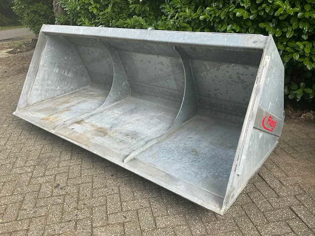 Fliegl 320 graafbak - afbeelding 1 van  8