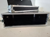 Flightcase, dfb flightcases, 3he flightcase tbv draadloze microfoons, zwart - afbeelding 3 van  4