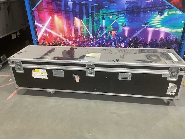 Flightcase inclusief kokers en p&d liggers - afbeelding 1 van  4
