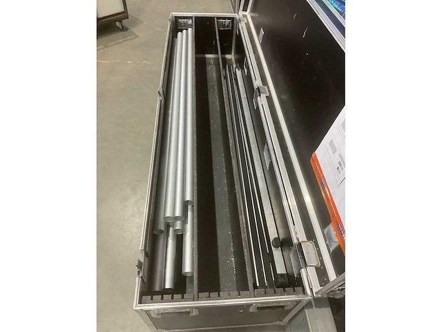 Flightcase inclusief kokers en p&d liggers - afbeelding 2 van  4