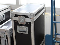 Flightcase met afmeting 52 x 30 x 70 cm. - afbeelding 2 van  3