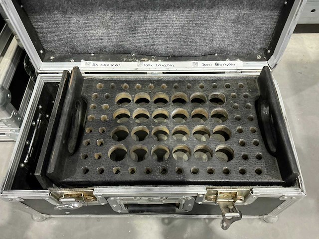 Flightcase voor trusspinnen (7x) - afbeelding 2 van  6