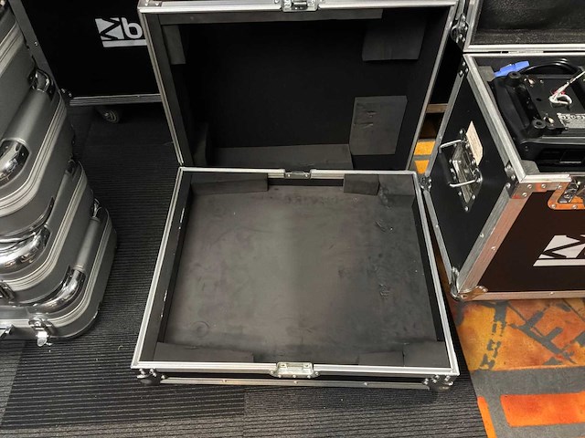 Flightcase - afbeelding 2 van  2