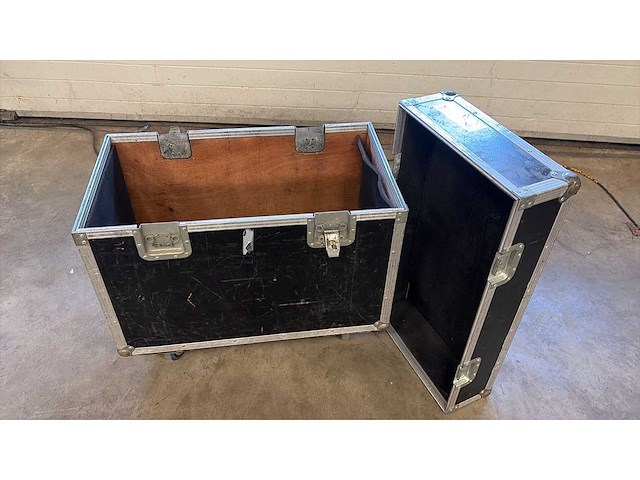 Flightcase - afbeelding 2 van  2