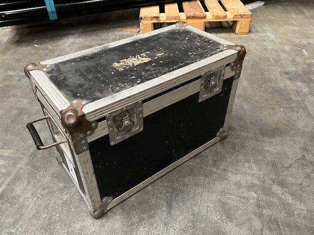 Flightcase - afbeelding 1 van  3