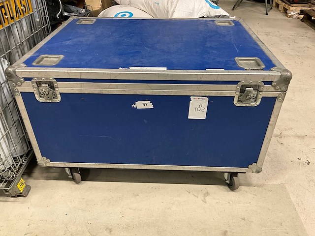 Flightcase - afbeelding 1 van  4
