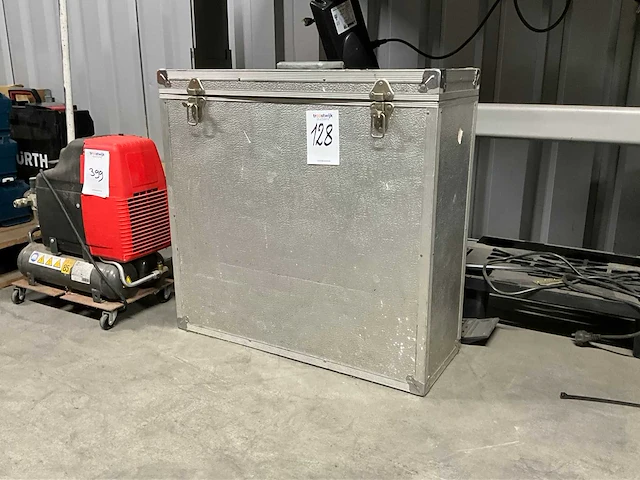 Flightcase - afbeelding 1 van  3