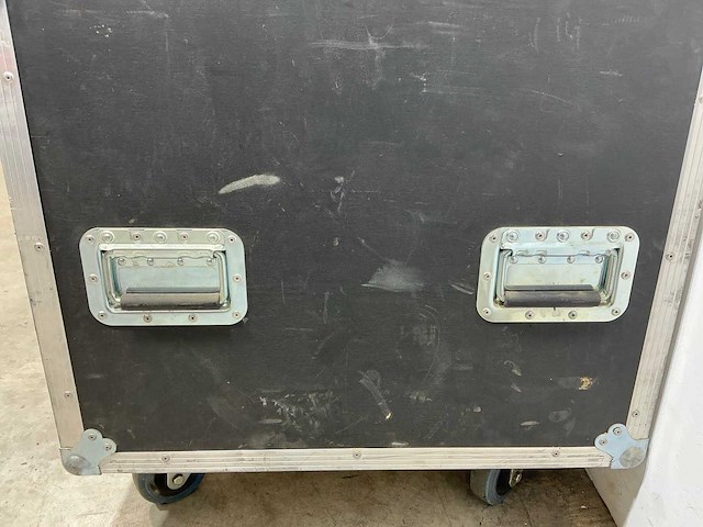 Flightcase - afbeelding 2 van  4